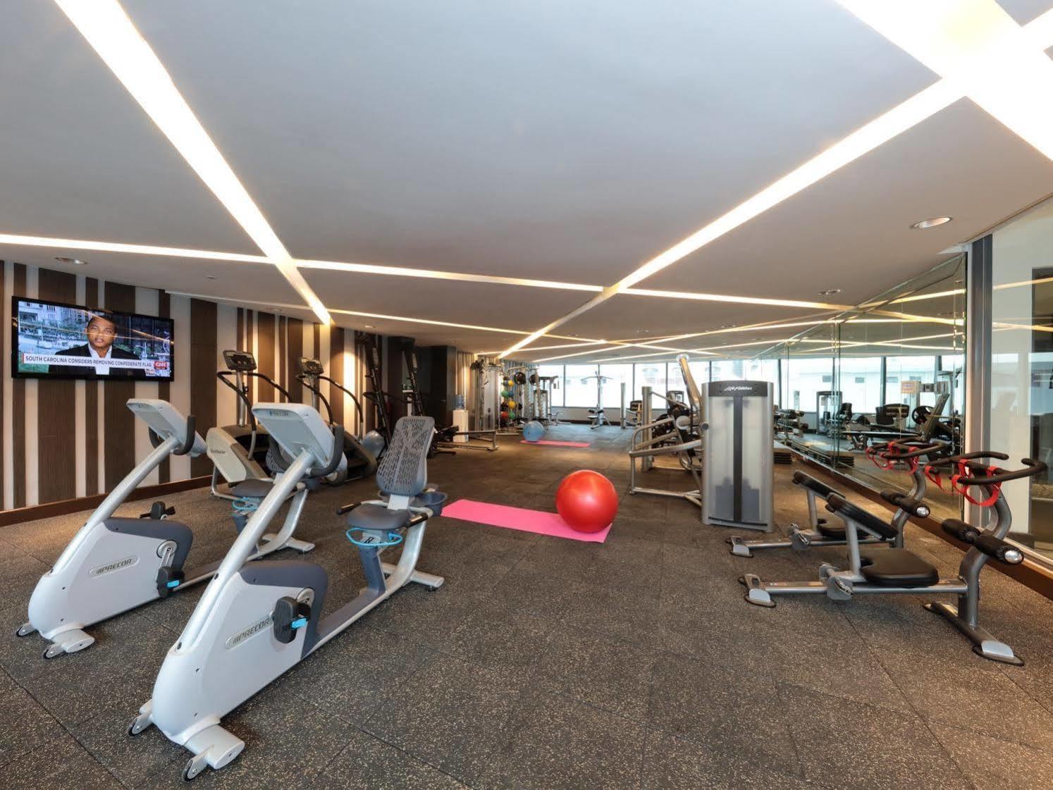 Aparthotel Makati Diamond Residences Makati City